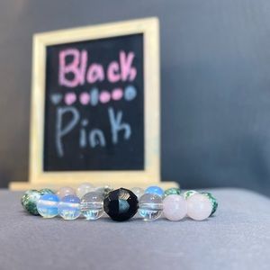 Cute bracelet for any outfit you make